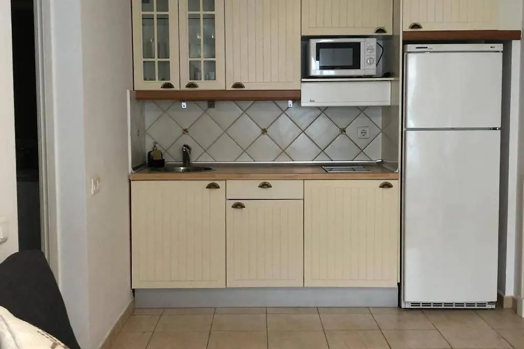 Beautiful Apartment In Salinetas Beach